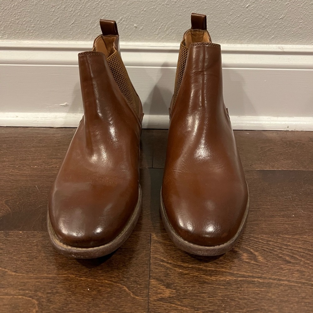 Men’s Chelsea Boot Brown Size 10 NEW